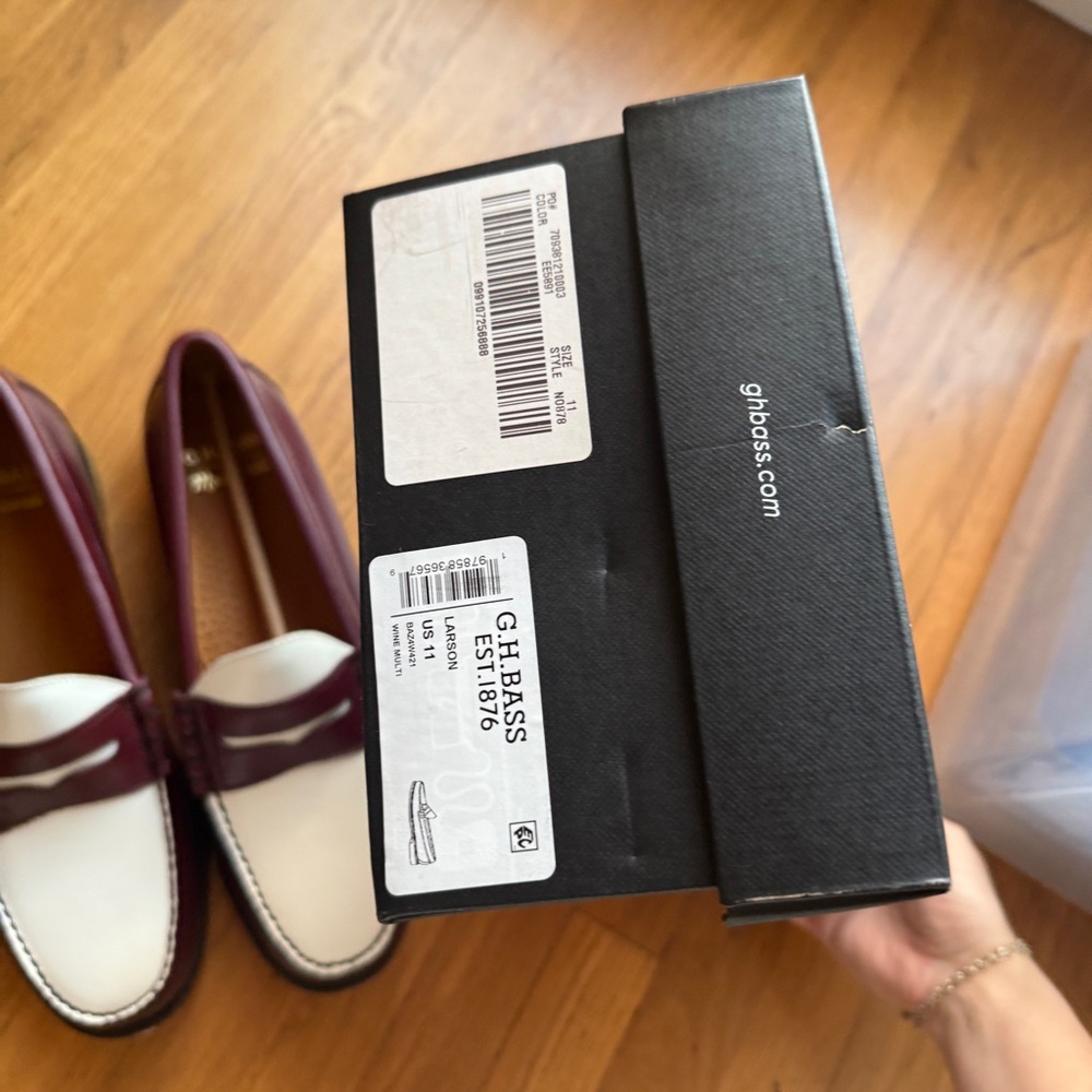 G.H. Bass & Co. Men's Burgundy and White Slip-On Loafers - Picture 5 of 6